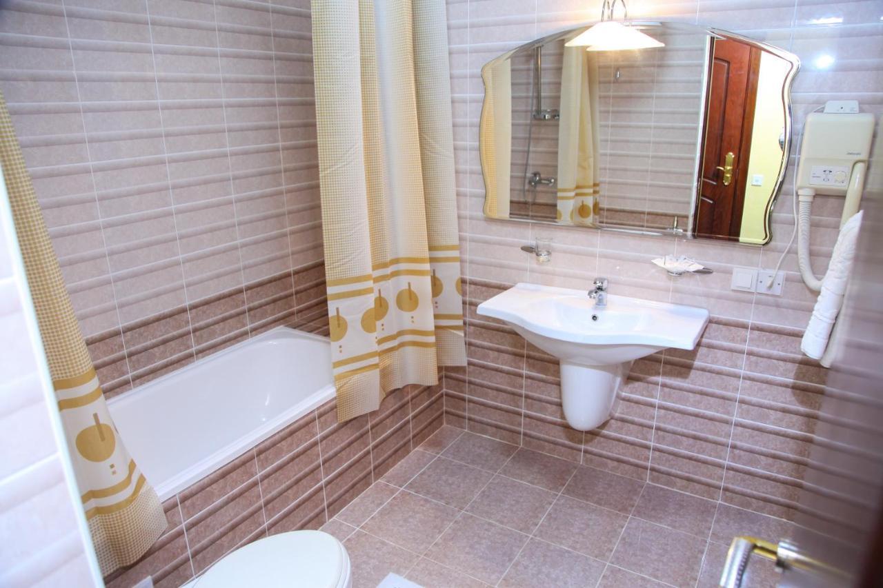 Kamelot Hotel Buxoro Luaran gambar